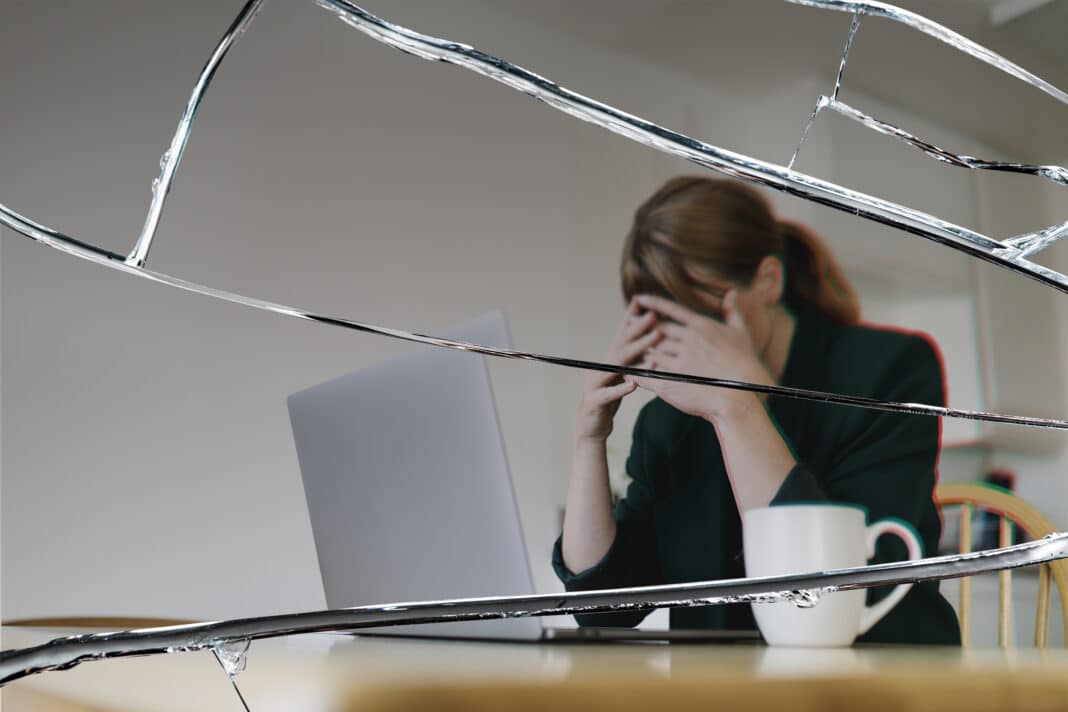 Les conséquences des chocs physiques ou des chutes sur un appareil MacBook ou iMac.